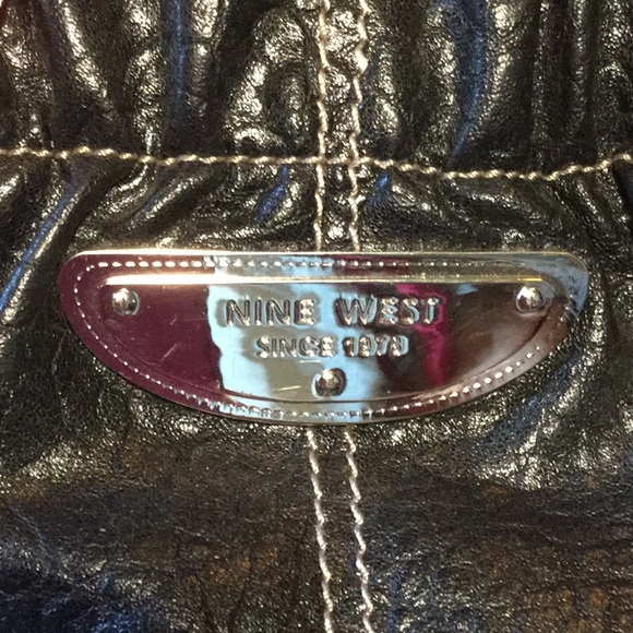 Nine West Shoulder Bag - Picture 2 of 8